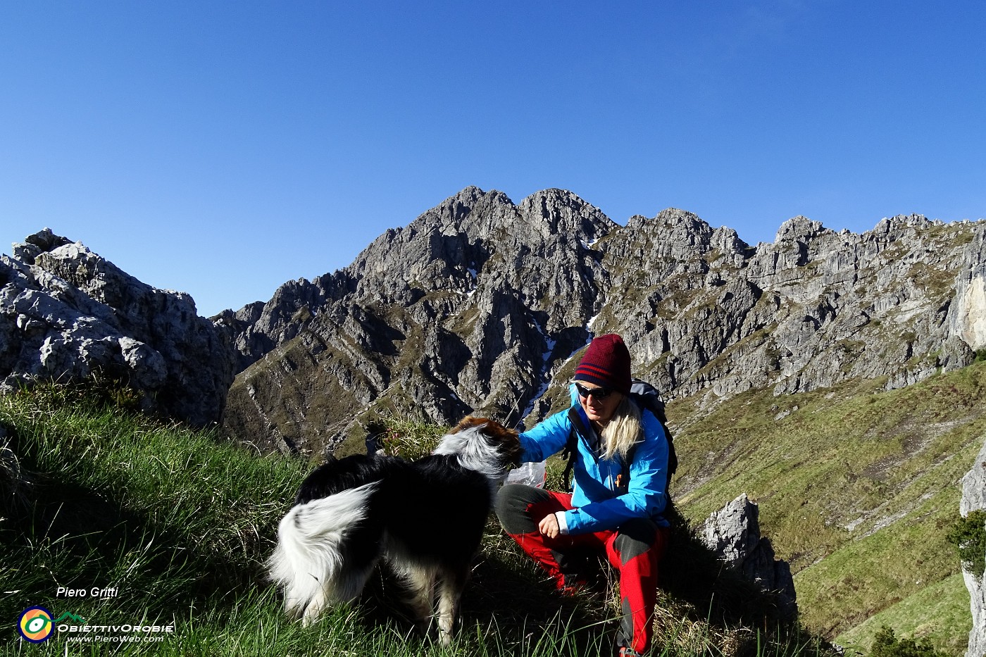 16 Col dei Brassamonti con vista creste e Cima Alben.JPG